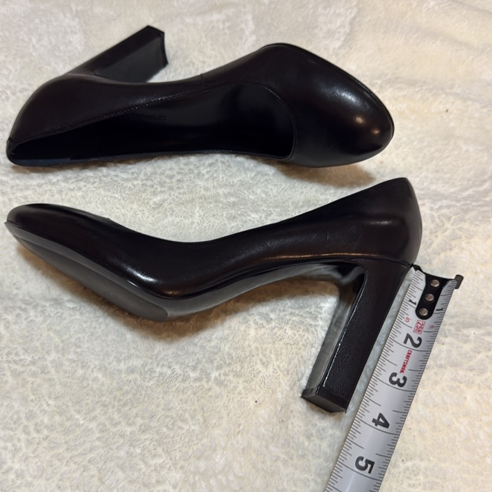Banana Republic Pumps- new